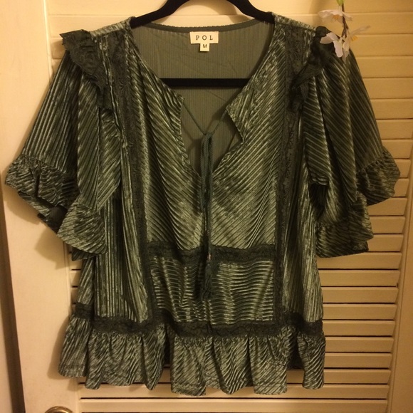 POL- Olive Green Lace Detail Top, V-Neck. NWOT! - Picture 1 of 14